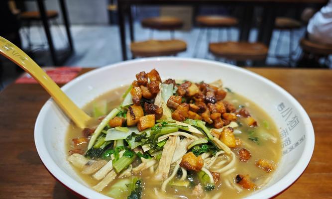 狗狗发奶的汤品选择（为你的宠物提供丰富的营养汤品） - 悠悠酷狗网