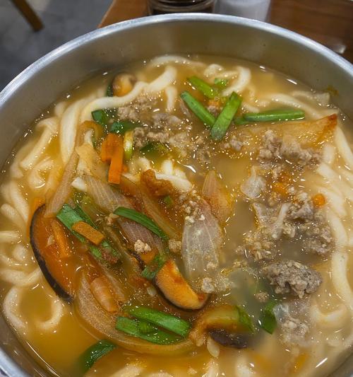 狗狗吃什么容易上火？（预防狗狗上火，从饮食做起！）(图2)