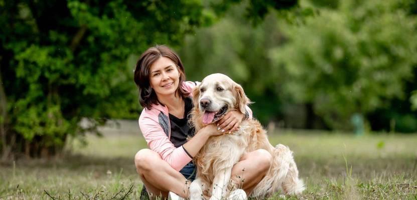 狗狗如何用不同方式与你互动（主人们别错过了，与狗狗亲密接触的各种方式）(图2)